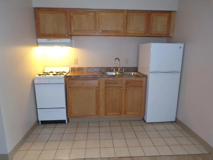 855 Chambers Rd Apt A ~ Studio 