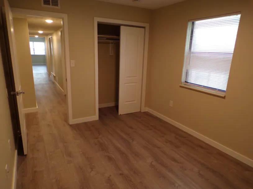50 W Northwood Ave Apt B