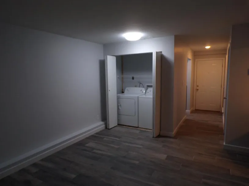 154 E Norwich Ave Renovated Unit 