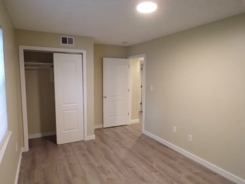 50 W Northwood Ave Apt B