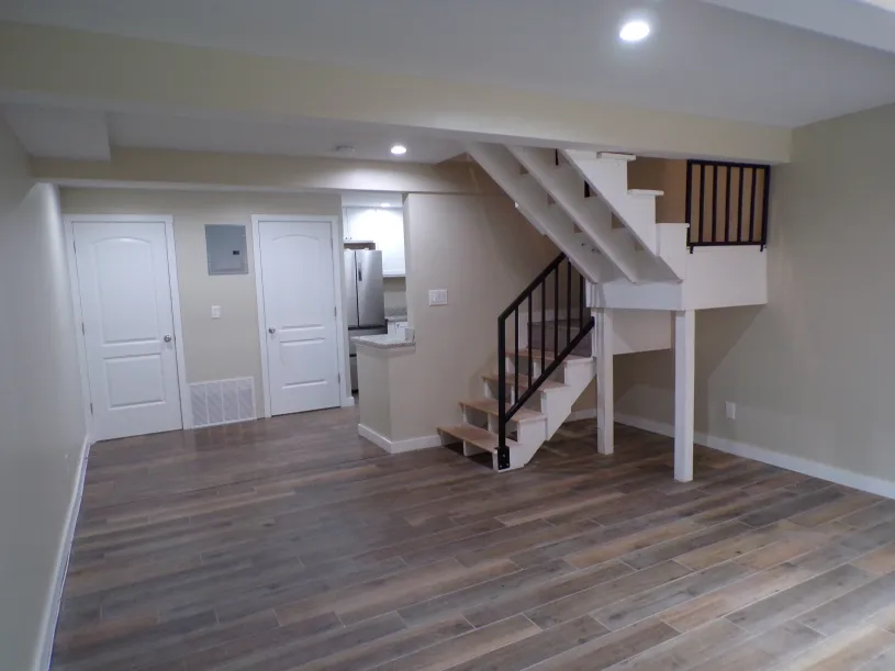 245 W Norwich Ave Apt B