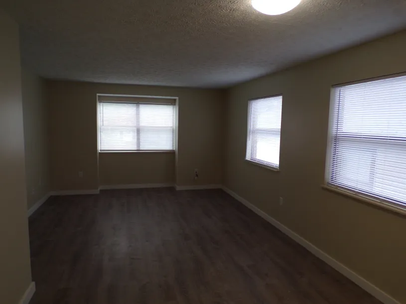 50 W Northwood Ave Apt C