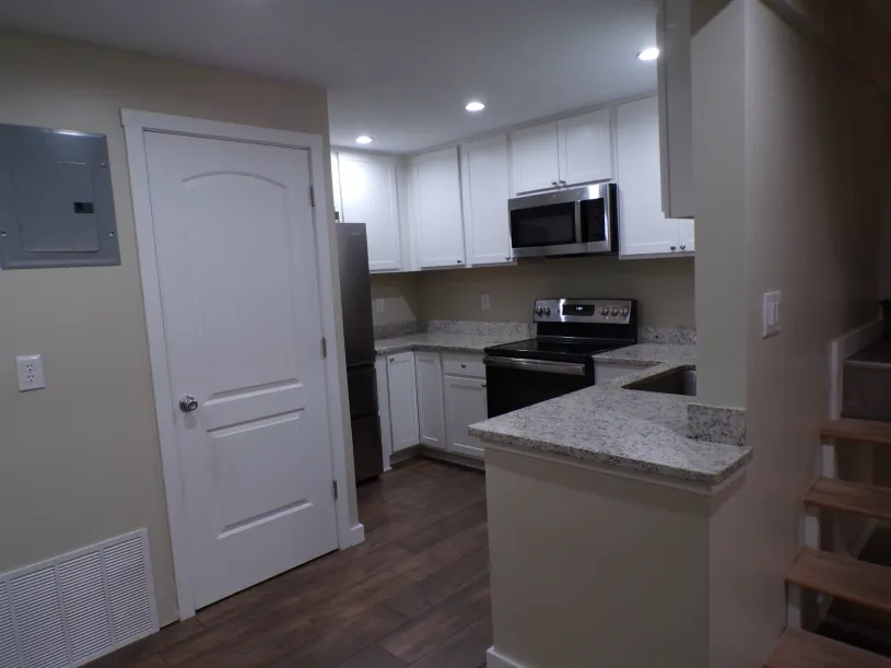 245 W Norwich Ave Apt B