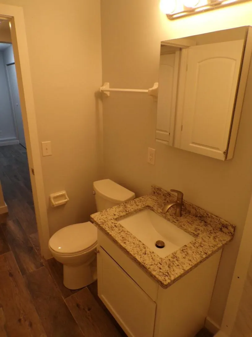 154 E Norwich Ave Renovated Unit 