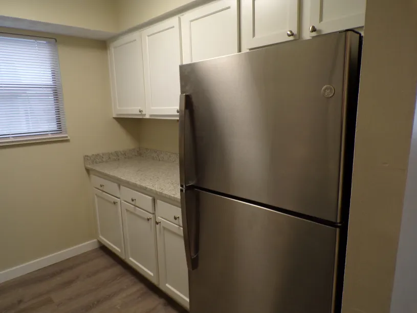 50 W Northwood Ave Apt C