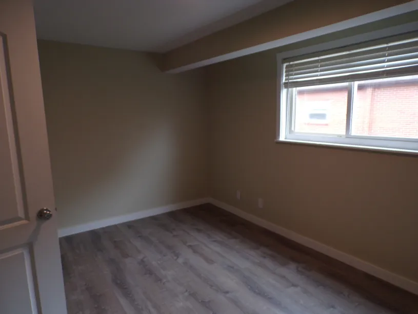 245 W Norwich Ave Apt B