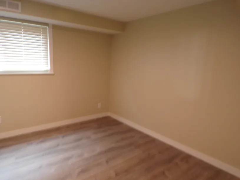 245 W Norwich Ave Apt B