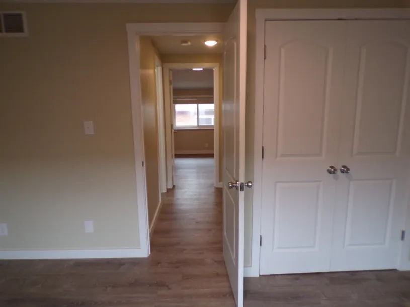 245 W Norwich Ave Apt B