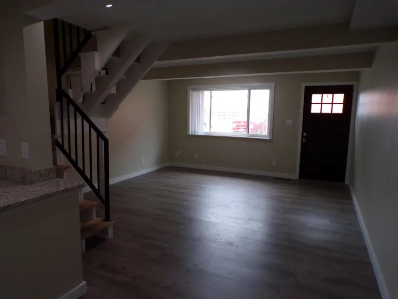 245 W Norwich Ave Apt E