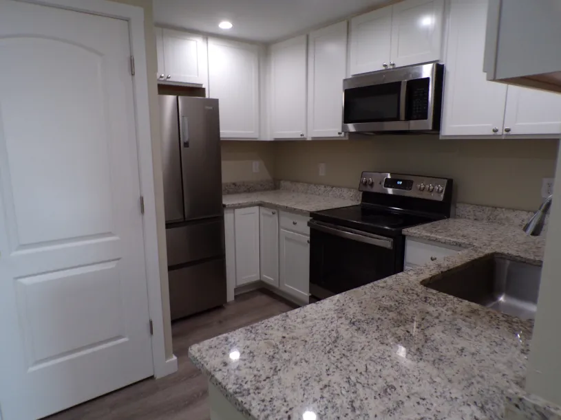 245 W Norwich Ave Apt E