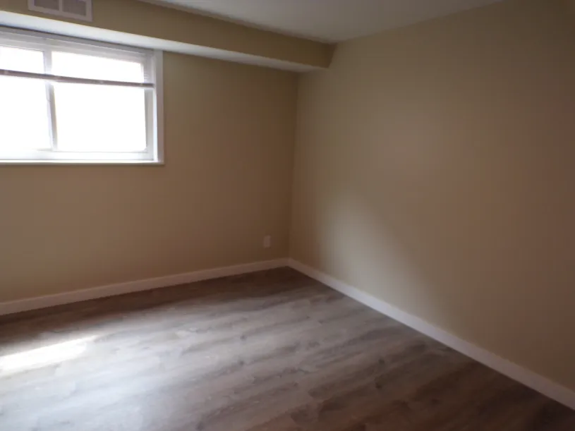 245 W Norwich Ave Apt E