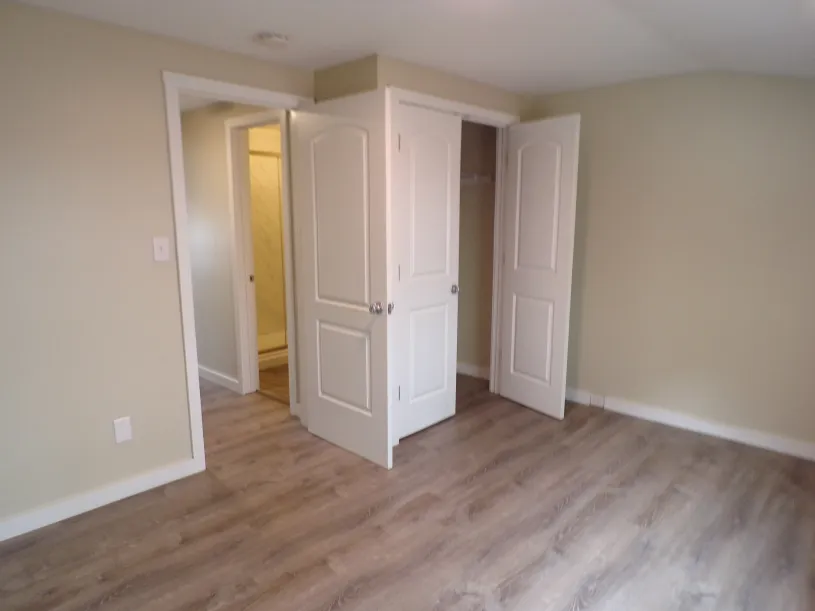 245 W Norwich Ave Apt E