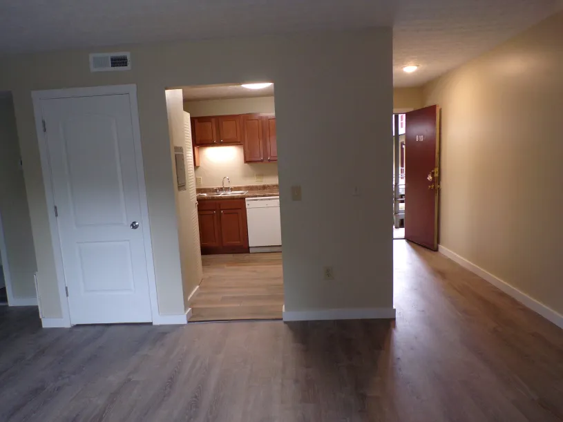 198 E 16th Ave Apt B10