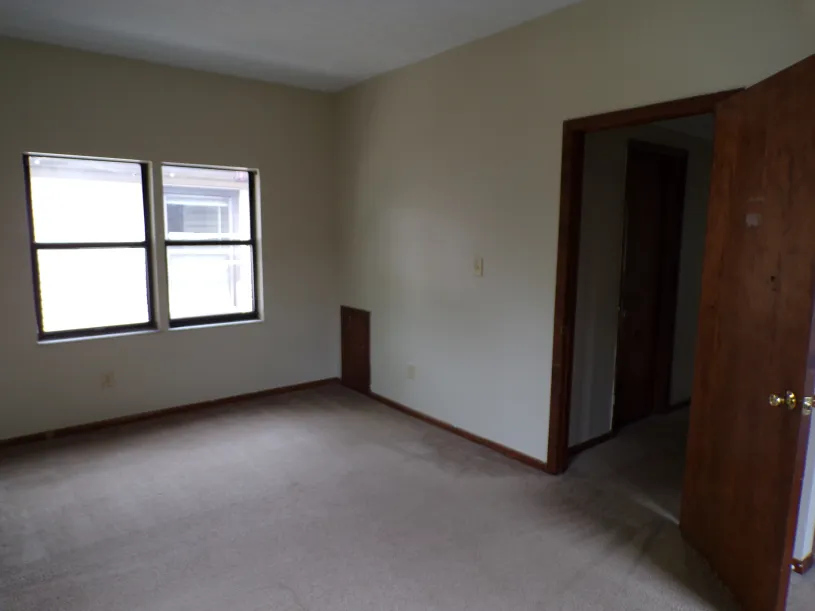 60 1/2 W Northwood Ave