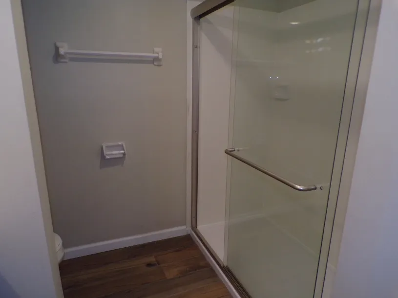 114 E Norwich Ave Apt E