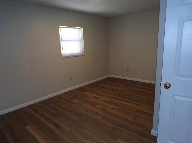114 E Norwich Ave Apt E