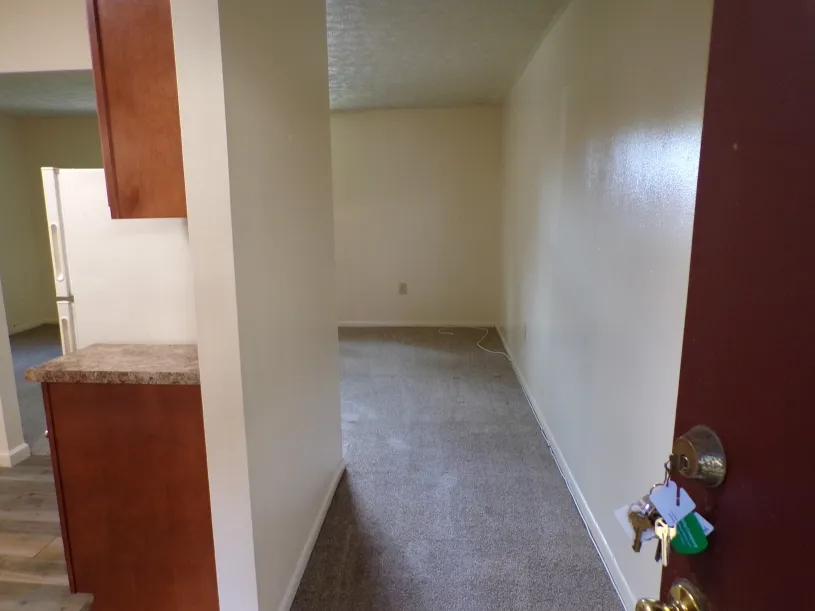 198 E 16th Ave Apt B6