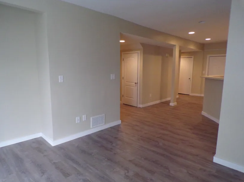 46 W 10th Ave Apt B ~ 5BR