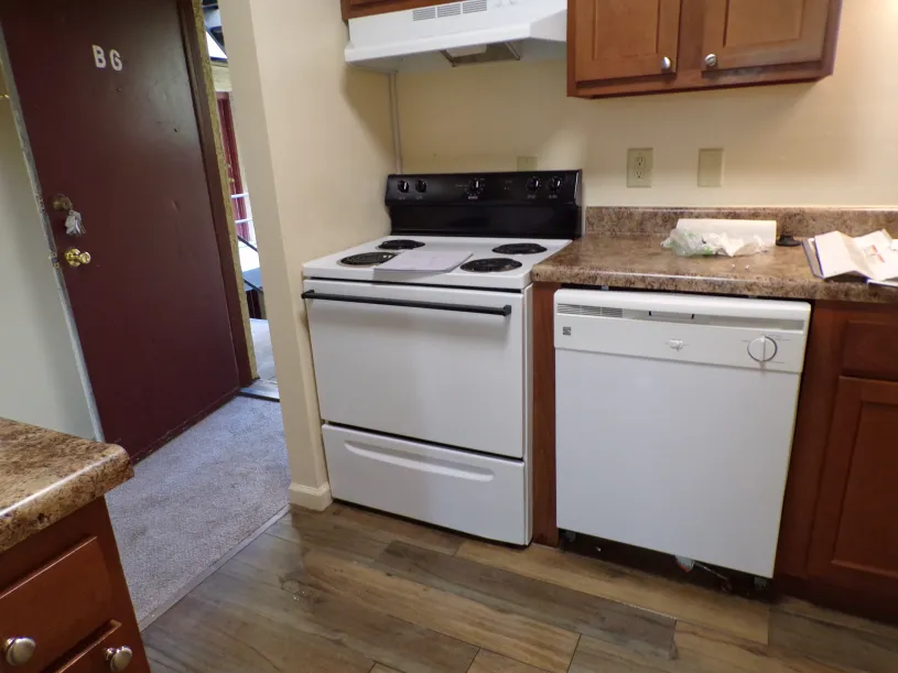 198 E 16th Ave Apt B6