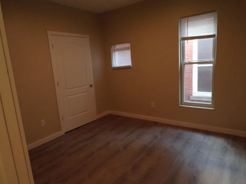 46 W 10th Ave Apt B ~ 5BR
