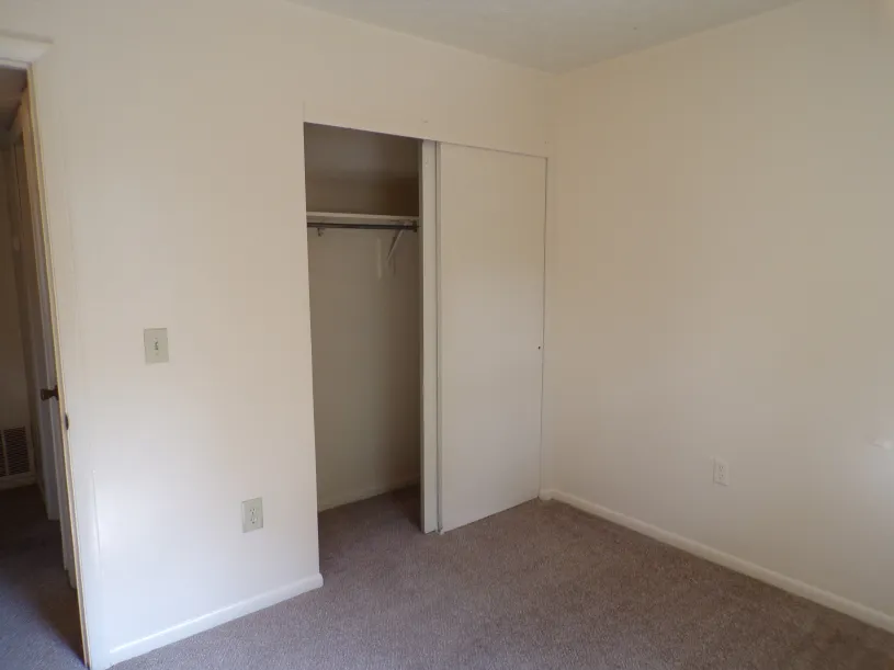 198 E 16th Ave Apt B6