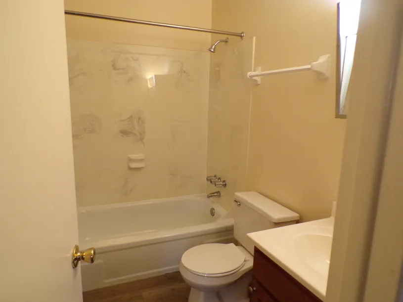 198 E 16th Ave Apt B5