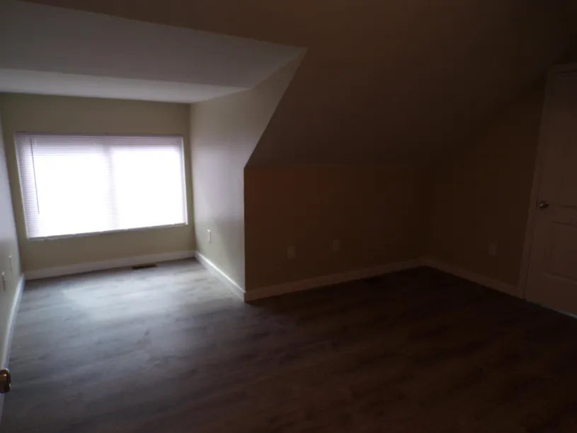 46 W 10th Ave Apt B ~ 5BR
