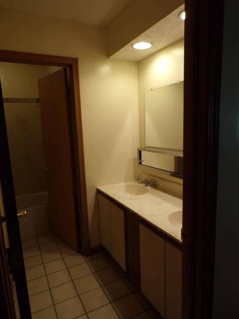 78 W 10th Ave Apt D ~ 4 Bedroom 