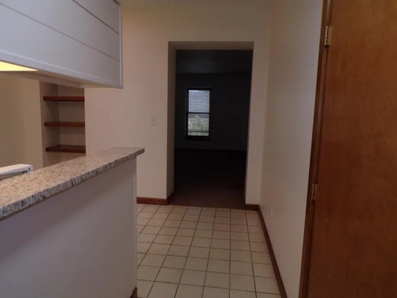 687 N High St Apt 3D