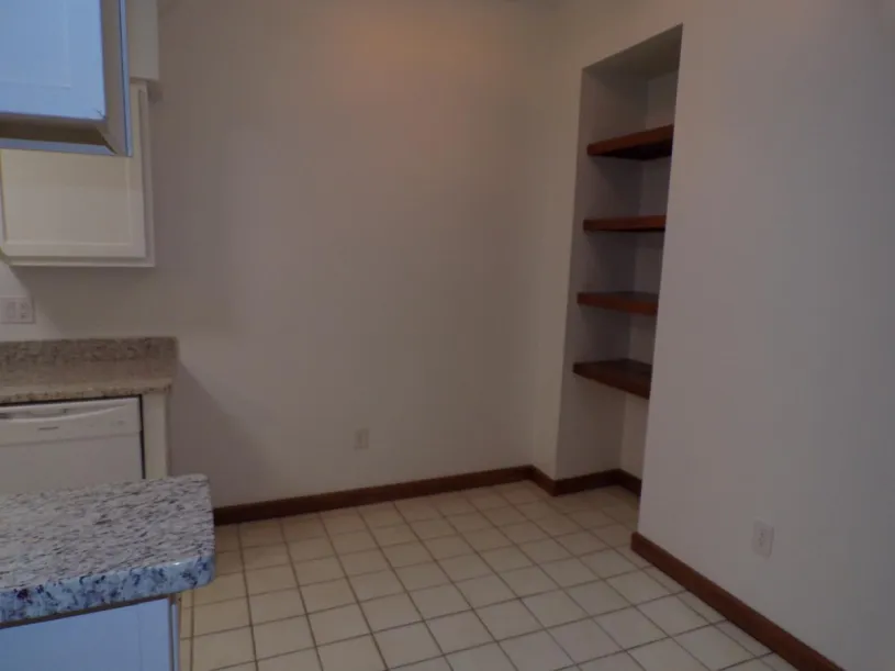 687 N High St Apt 3D