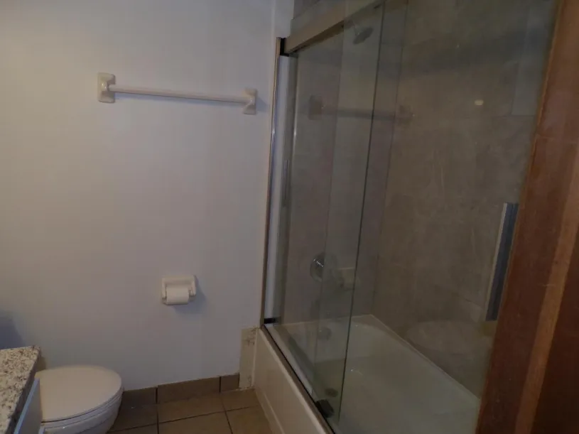 687 N High St Apt 3D