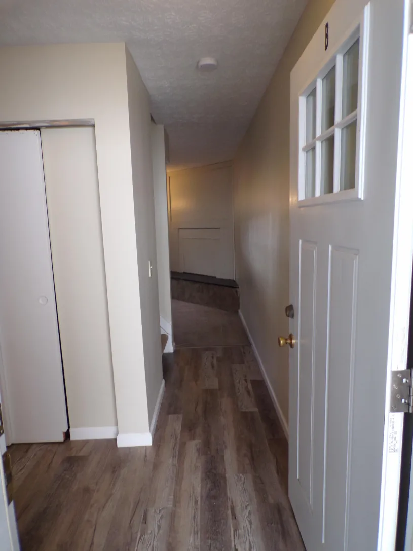 114 E Norwich Ave Apt B