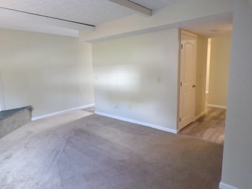 114 E Norwich Ave Apt B