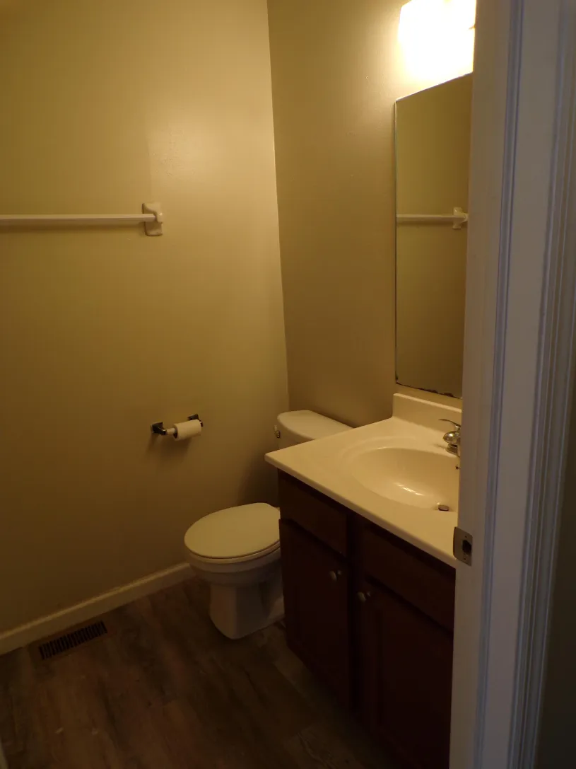 114 E Norwich Ave Apt B