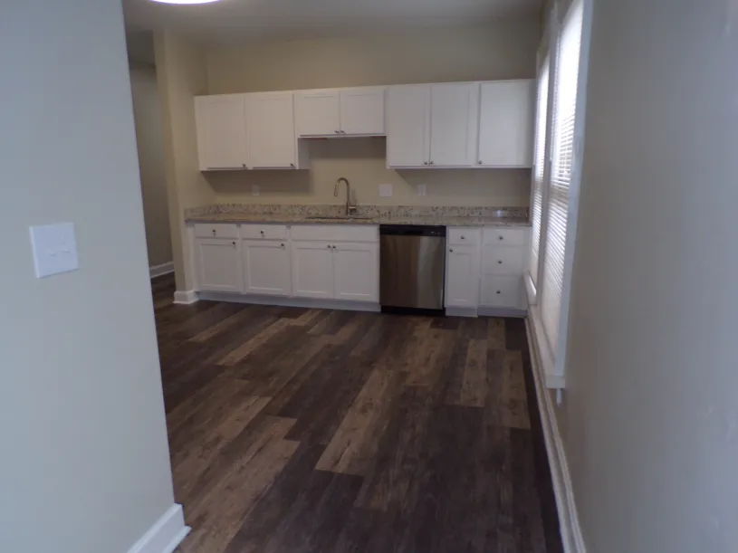 1536 1/2 Neil Ave