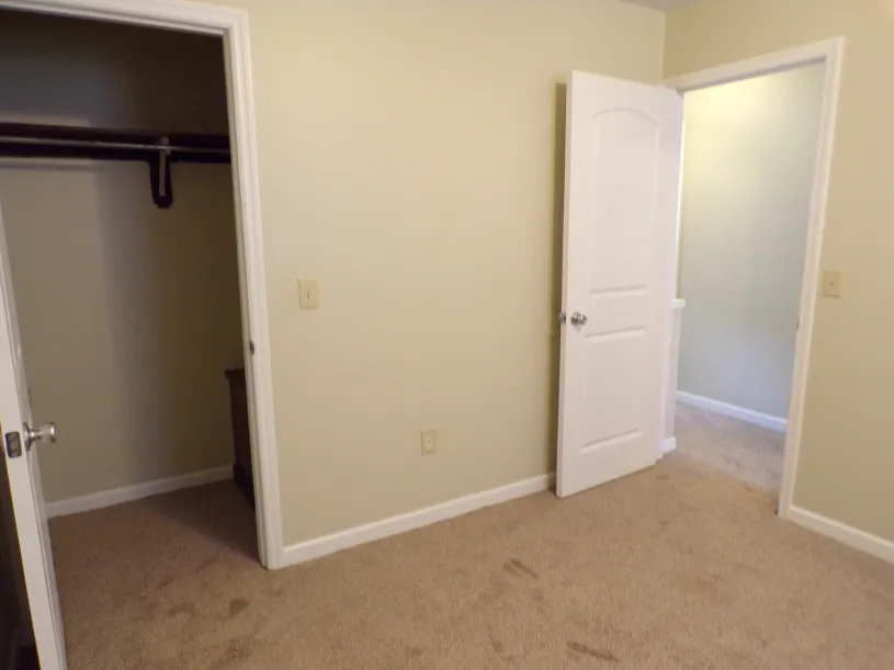 114 E Norwich Ave Apt B