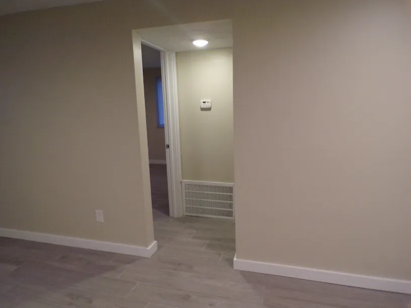30 E Lane Ave Apt 102 ~ Renovated 