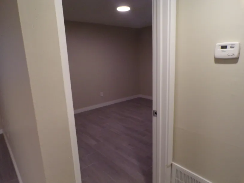 30 E Lane Ave Apt 102 ~ Renovated 