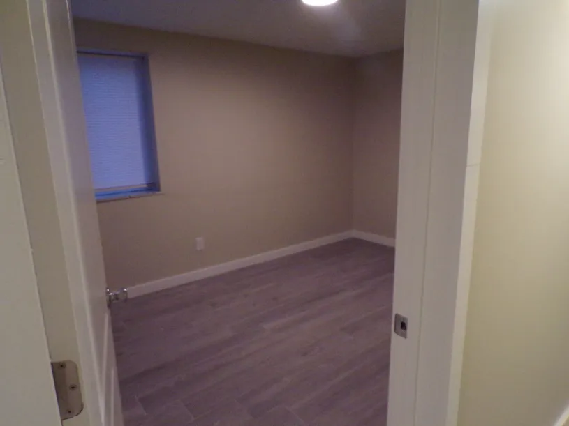 30 E Lane Ave Apt 102 ~ Renovated 