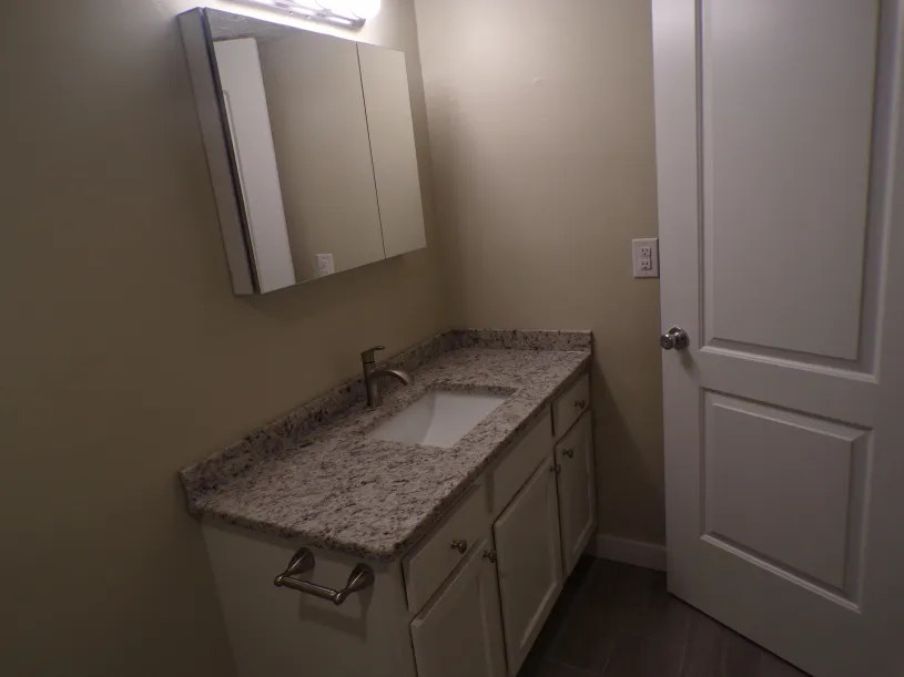 30 E Lane Ave Apt 102 ~ Renovated 