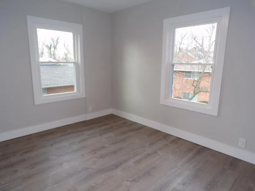 2689 1/2 Neil Ave ~ One Bedroom 