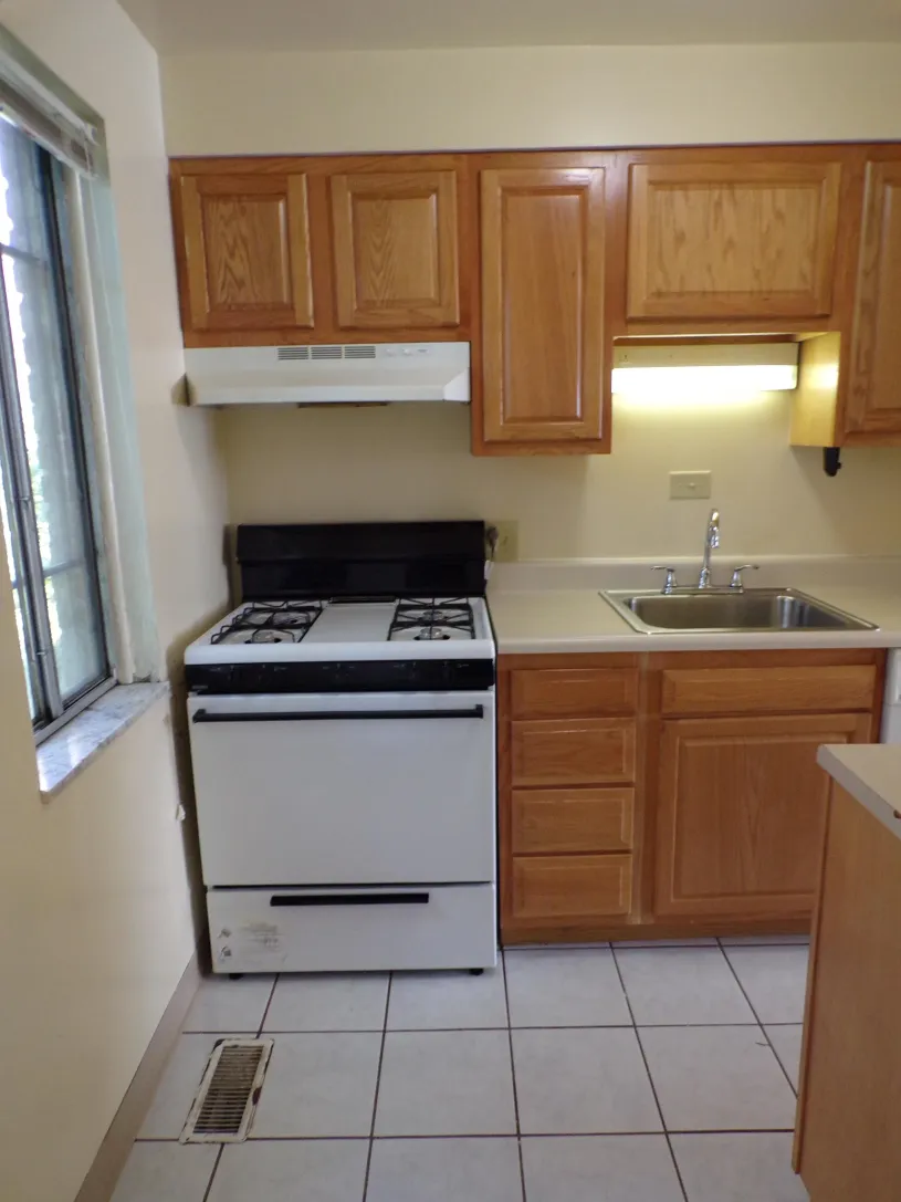 159 E Lane Ave Apt C