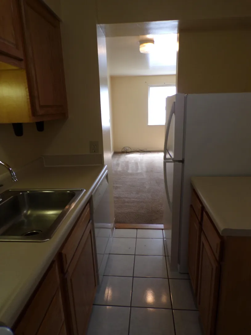 159 E Lane Ave Apt C