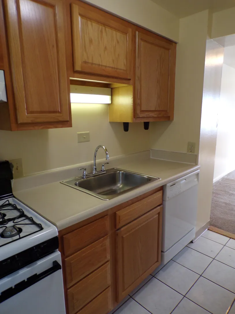159 E Lane Ave Apt C
