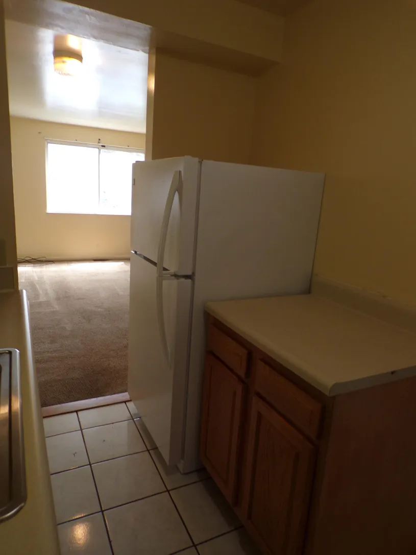 159 E Lane Ave Apt C