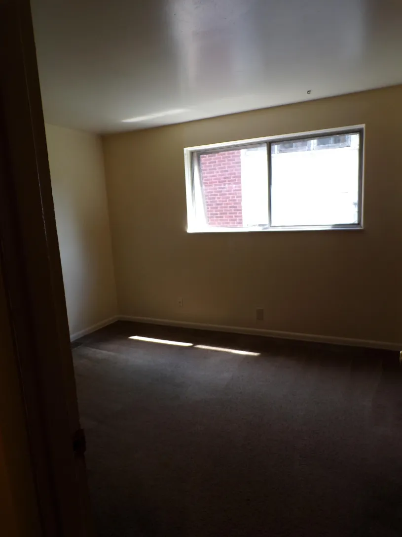 159 E Lane Ave Apt C