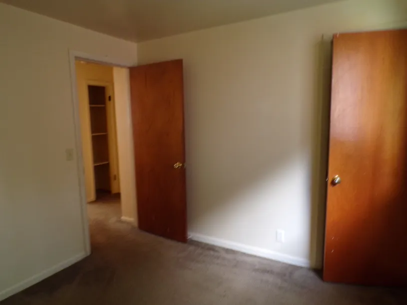 159 E Lane Ave Apt C