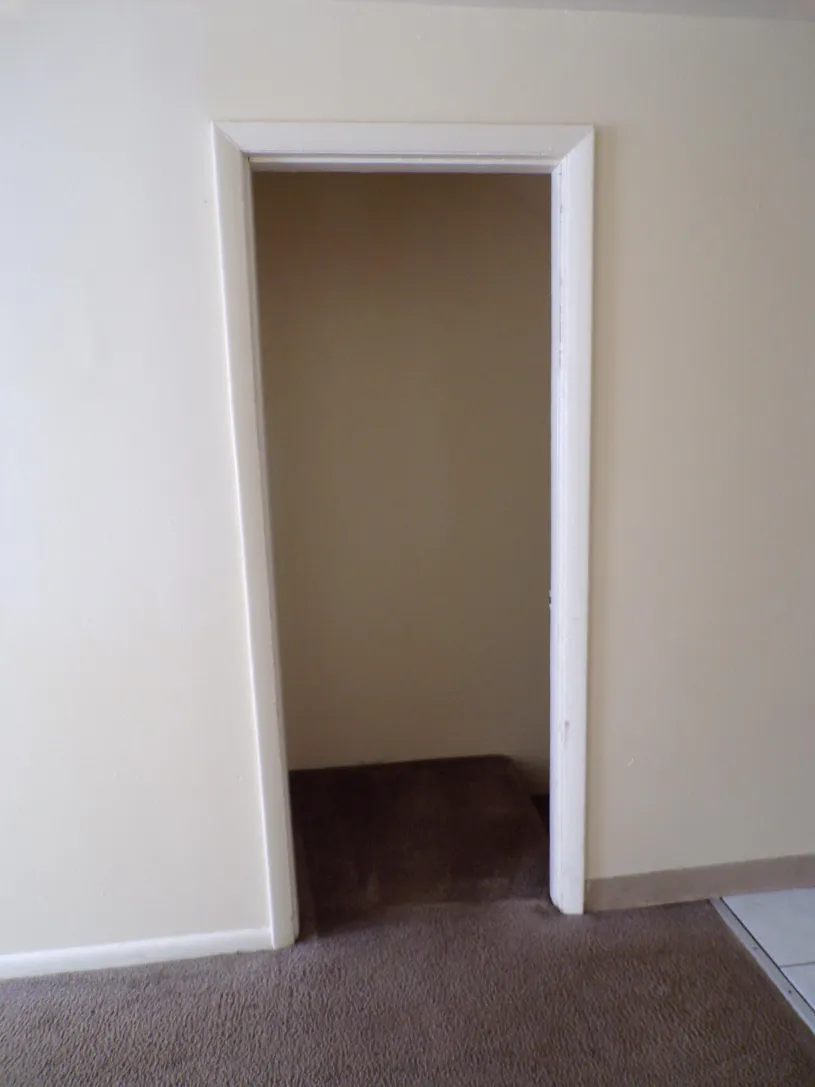 159 E Lane Ave Apt C