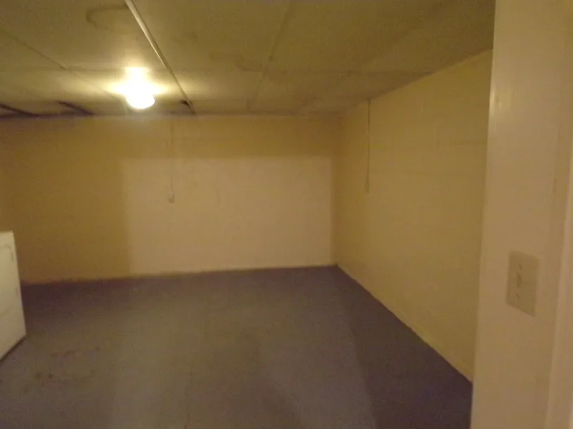 159 E Lane Ave Apt C