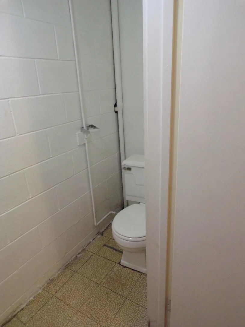 159 E Lane Ave Apt C